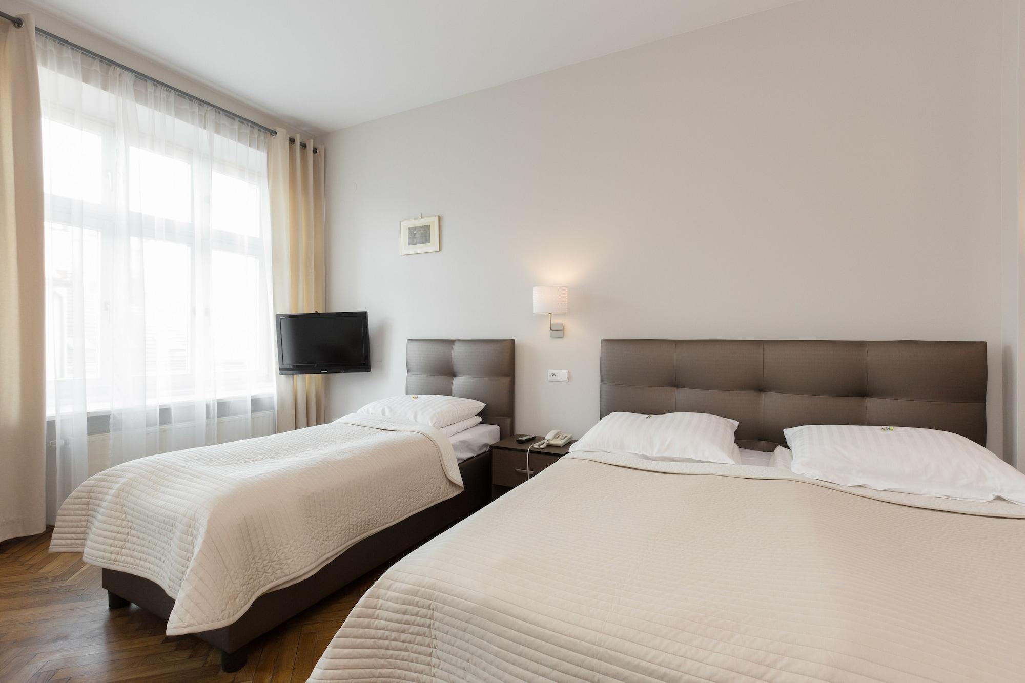 Hotel Floryan Old Town 크라쿠프 외부 사진